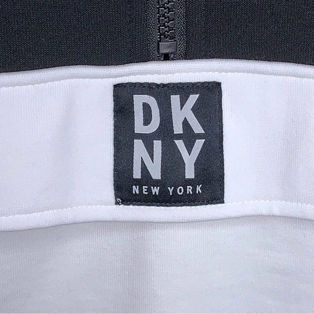 Large DKNY Sport Colorblock Athletic Jacket Golf Black White Blue Zip Collar